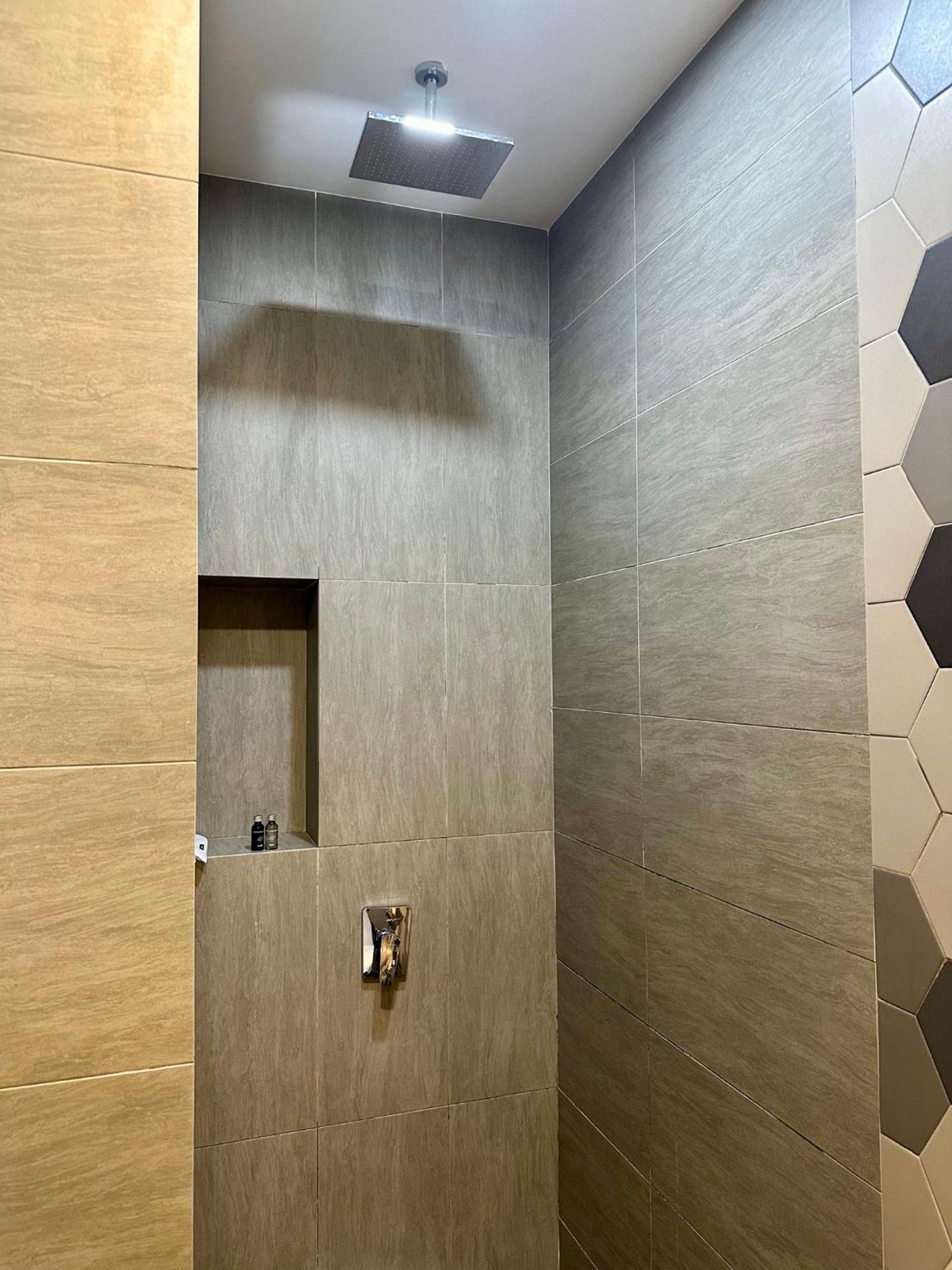 Ceylonz Suites Klcc By Staybliss Kuala Lumpur Zewnętrze zdjęcie